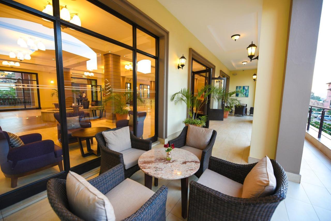 Mestil Hotel & Residences Кампала Екстериор снимка