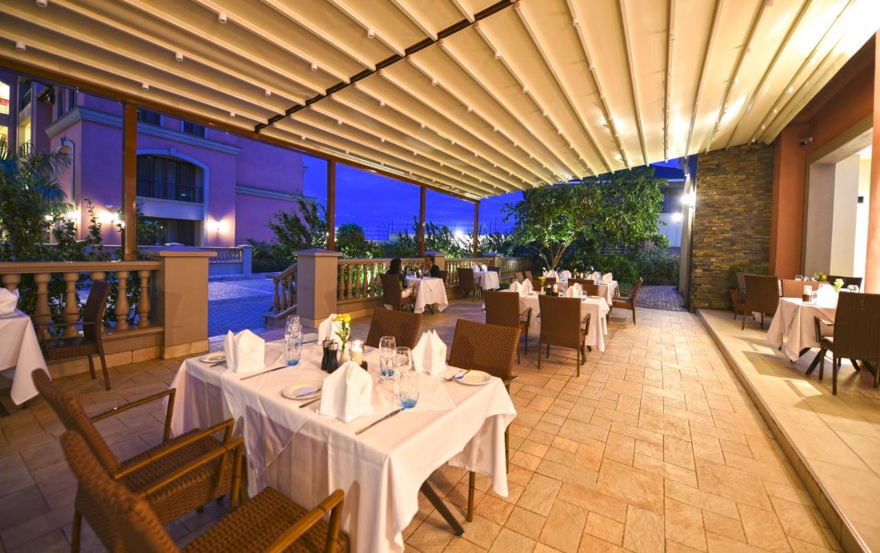Mestil Hotel & Residences Кампала Екстериор снимка