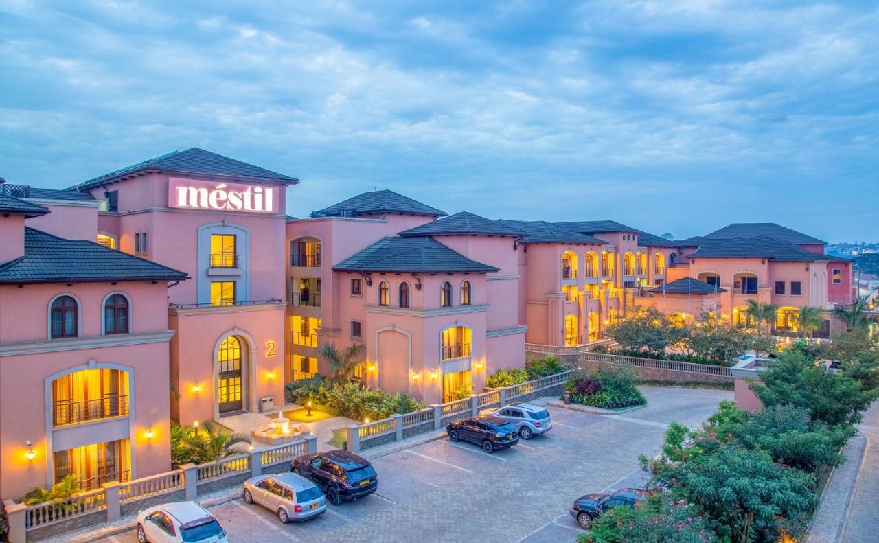 Mestil Hotel & Residences Кампала Екстериор снимка