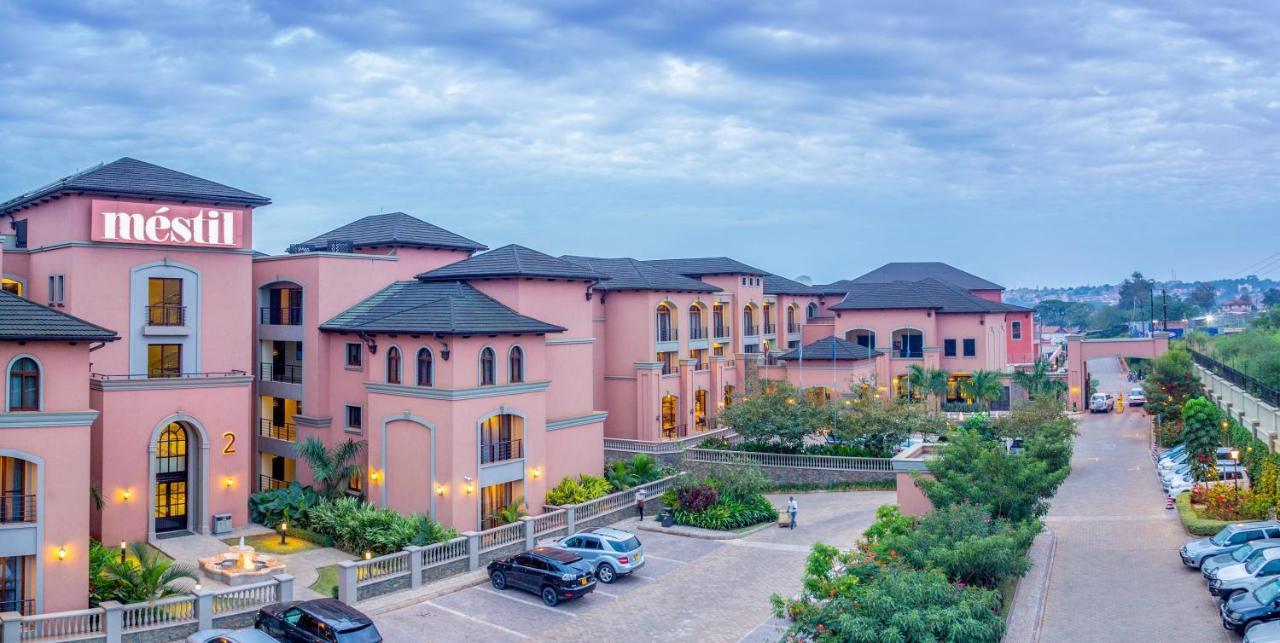 Mestil Hotel & Residences Кампала Екстериор снимка